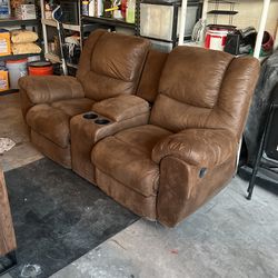 2 Seat Recliner Couch