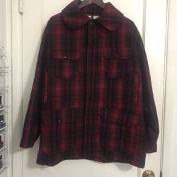 ✔️Vintage Woolrich Red and Black Plaid Men's Jacket 🧔🏻‍♂️