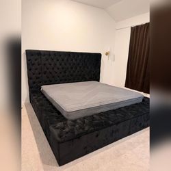King Queen size Storage bed frame Black color