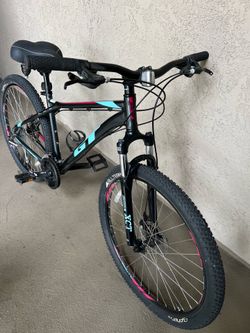 GT Laguna pro mountain bike