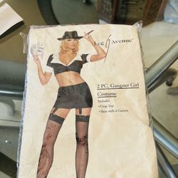 costume 