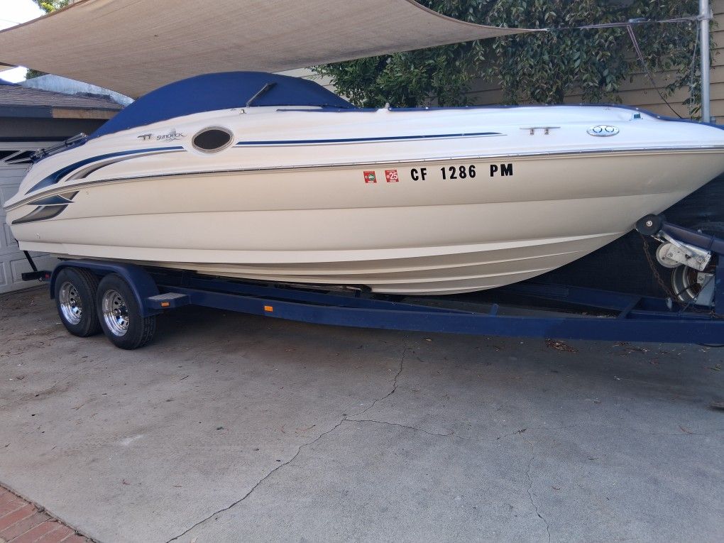 2000 Sea Ray 240