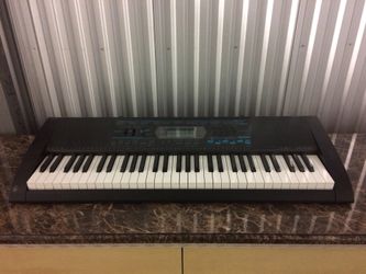 Casio CTK 2100 electronic piano keyboard