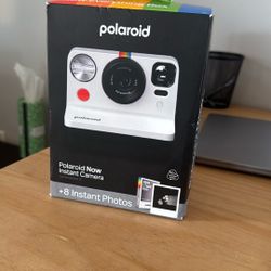 Polaroid Now instant Camera