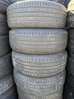 215/60/17 hankook instaladas y balanceadas las 4