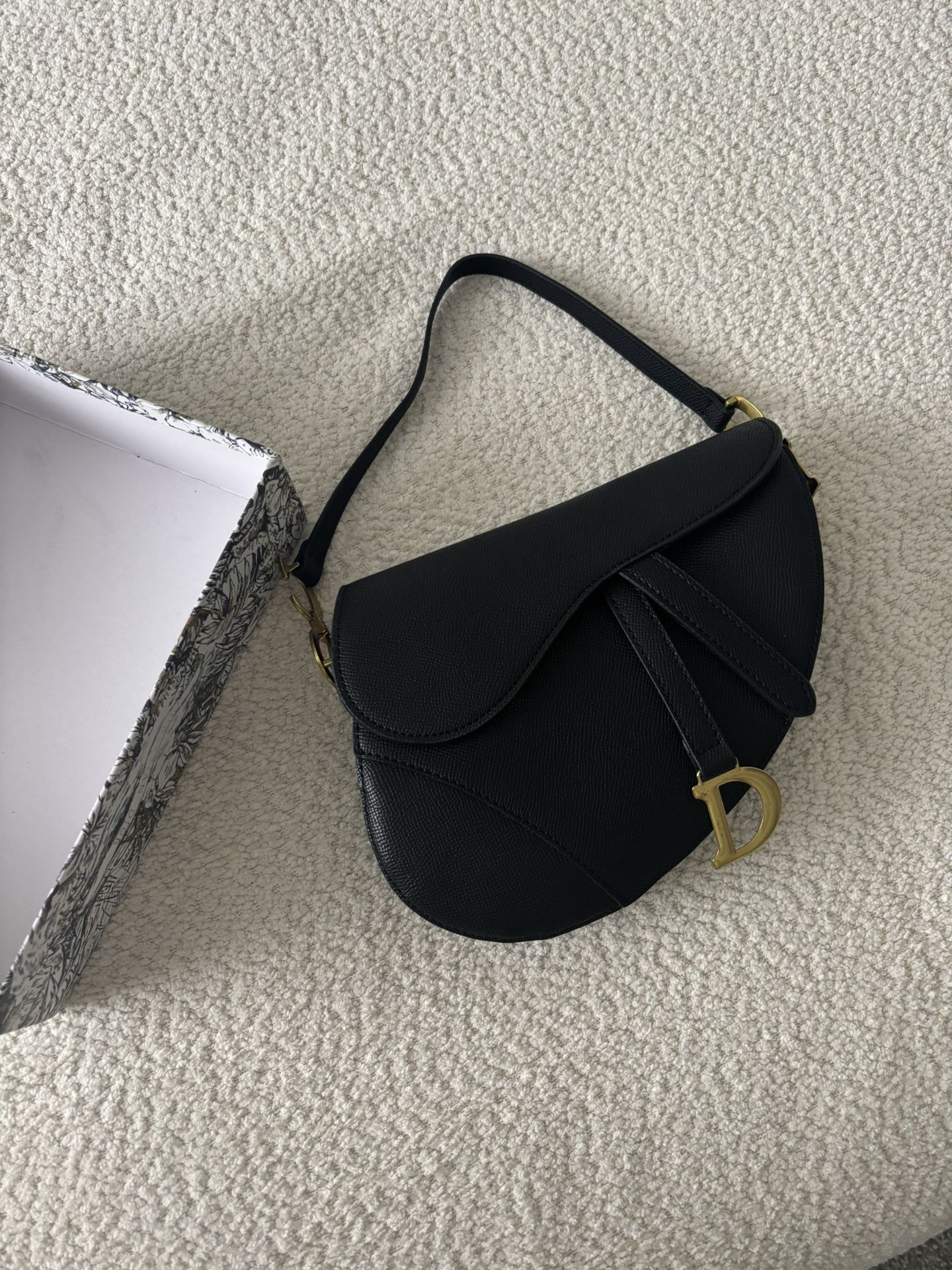 Black Handbag 