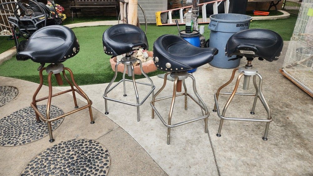 4 Motorcycle Seat Barstools