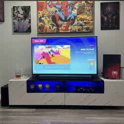 Modern Low Profile TV Stand – 71” – Excellent Condition