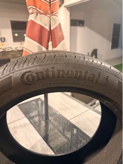 255/45/R19 CONTINENTAL GREAT CONDITION