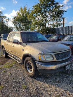 2000 Ford F150 For Parts 