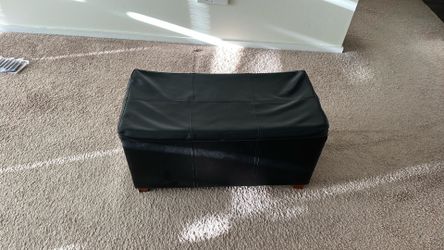 Free Storage Ottoman Bench