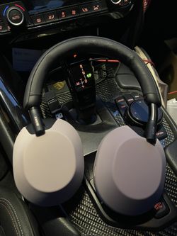 Sony WH-1000XM5 Headphones 