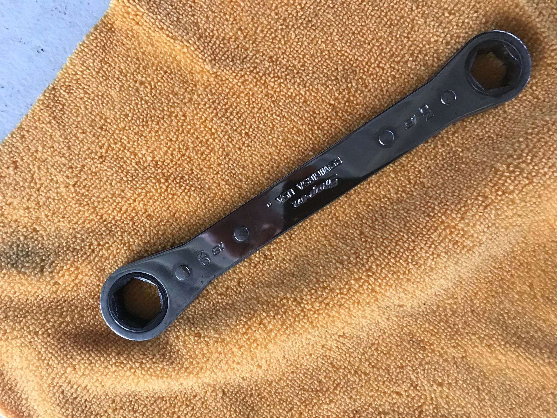 Snap on 16-18mm 12 pt ratchet box wrench