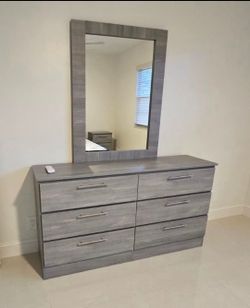 Dresser Whit Mirror.  Modern Stylish For Your Home! - Cómoda Con Espejo ¡ Estilo Moderno Para Su Hogar!