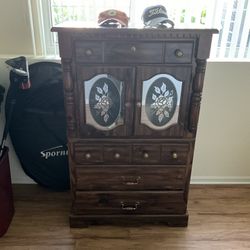 Four drawer Dresser With Storage