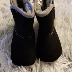 New With Tags! Old Navy Boots 18-24mos