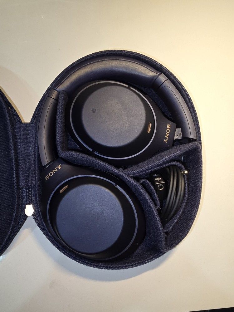 Sony WH-1000XM4 Headphones
