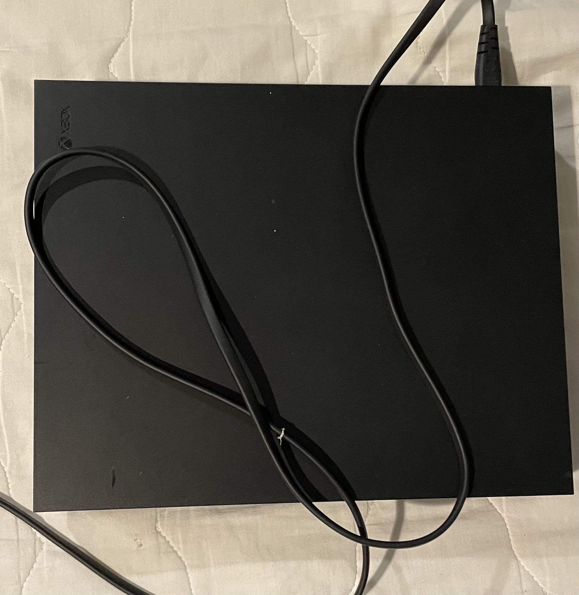 Xbox One X gaming console and Acer SB270 Bbix Monitor