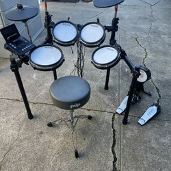 Simmons Electronic Drum Set SD600