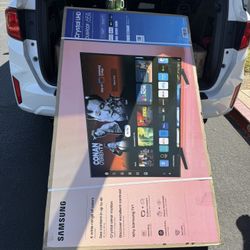 65 TV Samsung smart 4K HDTV $55 down on financing free delivery six month warranty