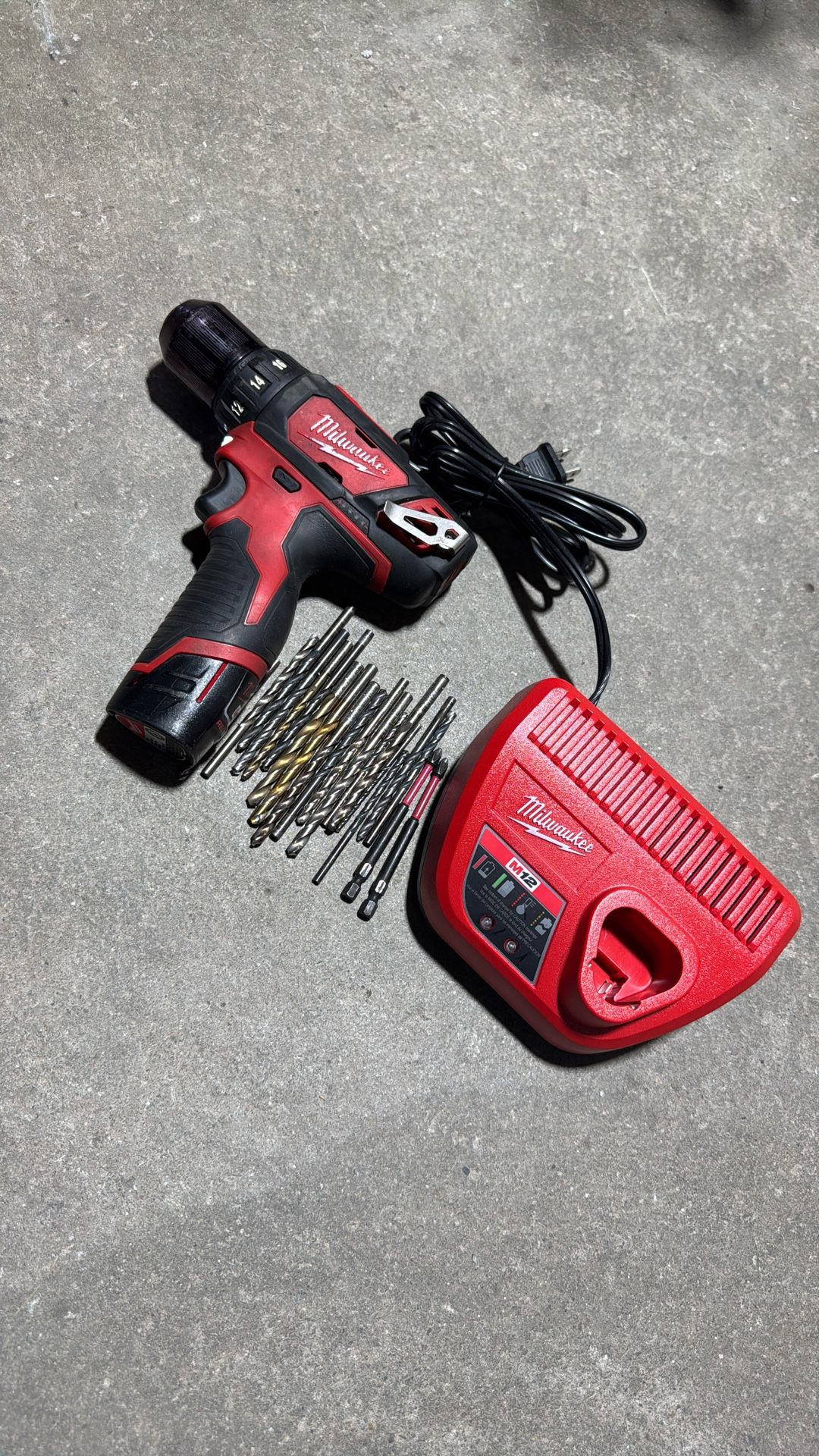 Milwaukee M12