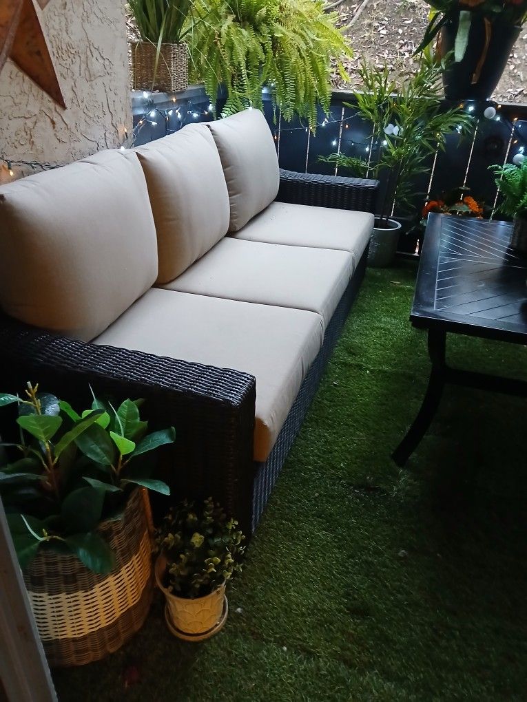 Brand New Sofa From Jerome's Furniture