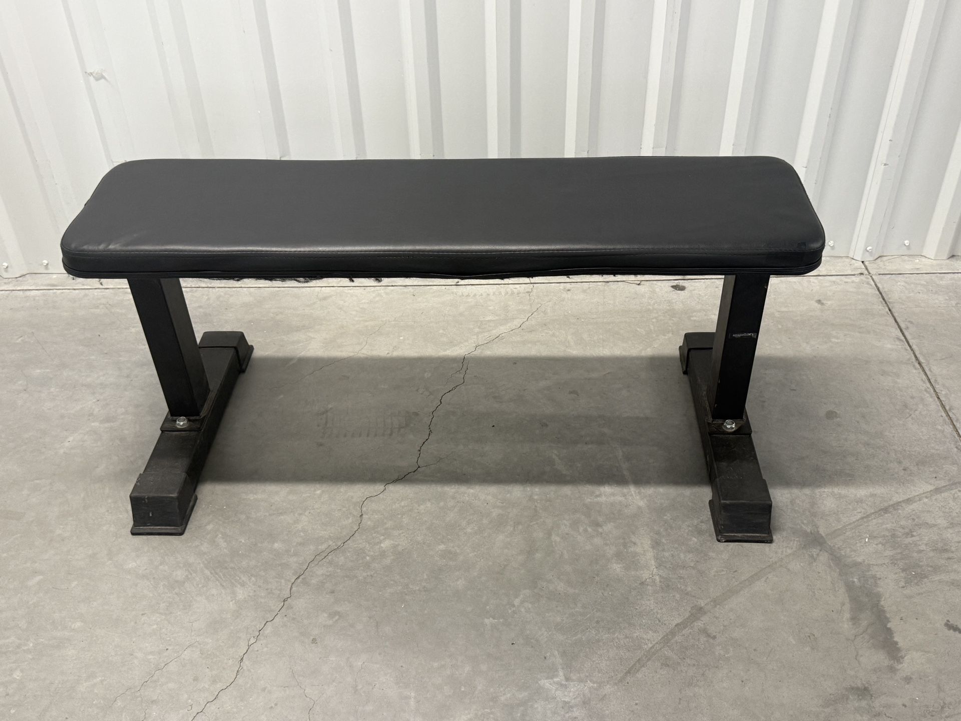 Flat Bench