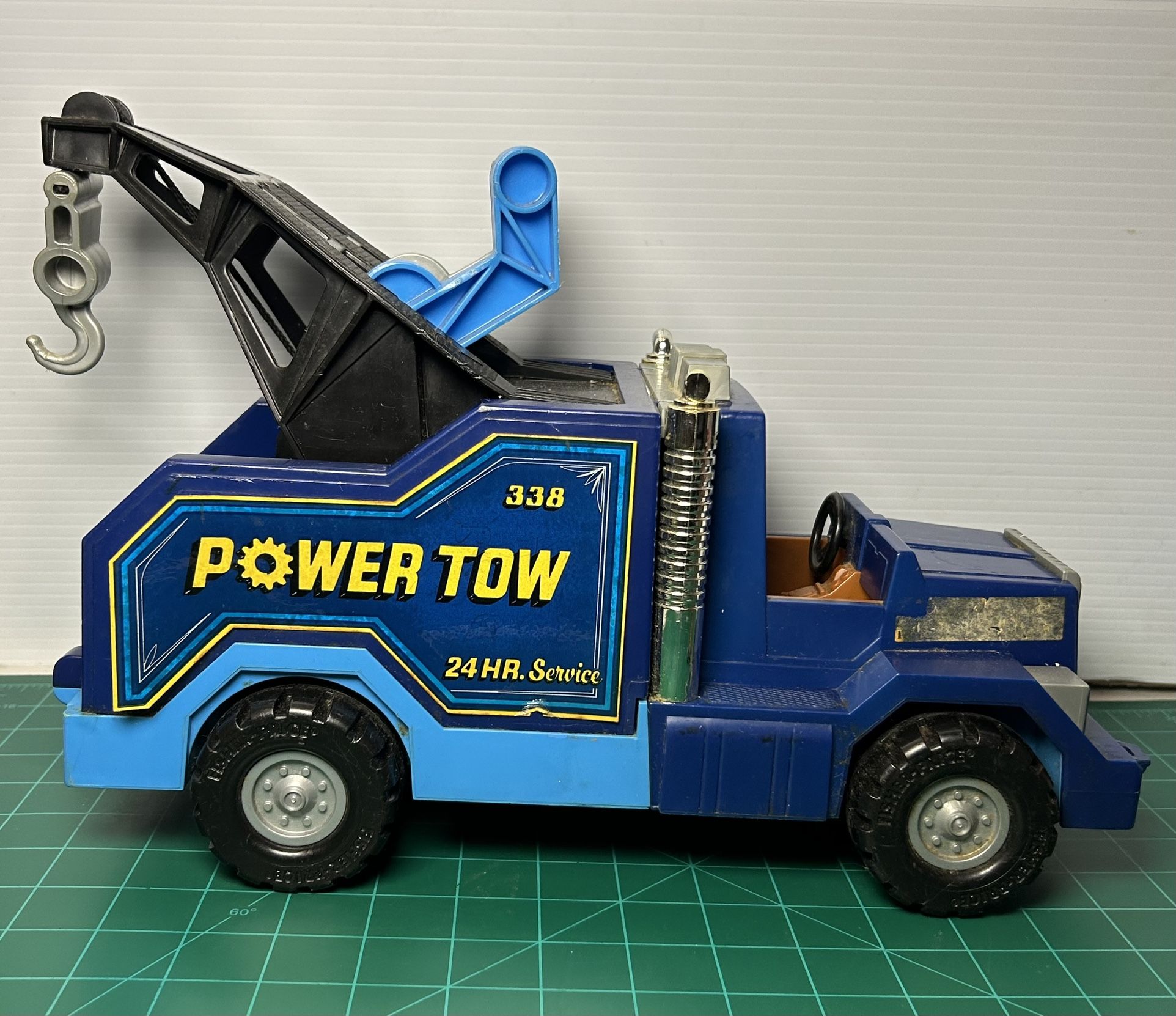 1982 Vintage Fisher Price Husky Helpers 338 Power Tow Truck Wind Up Toy - Drives & Wench Works