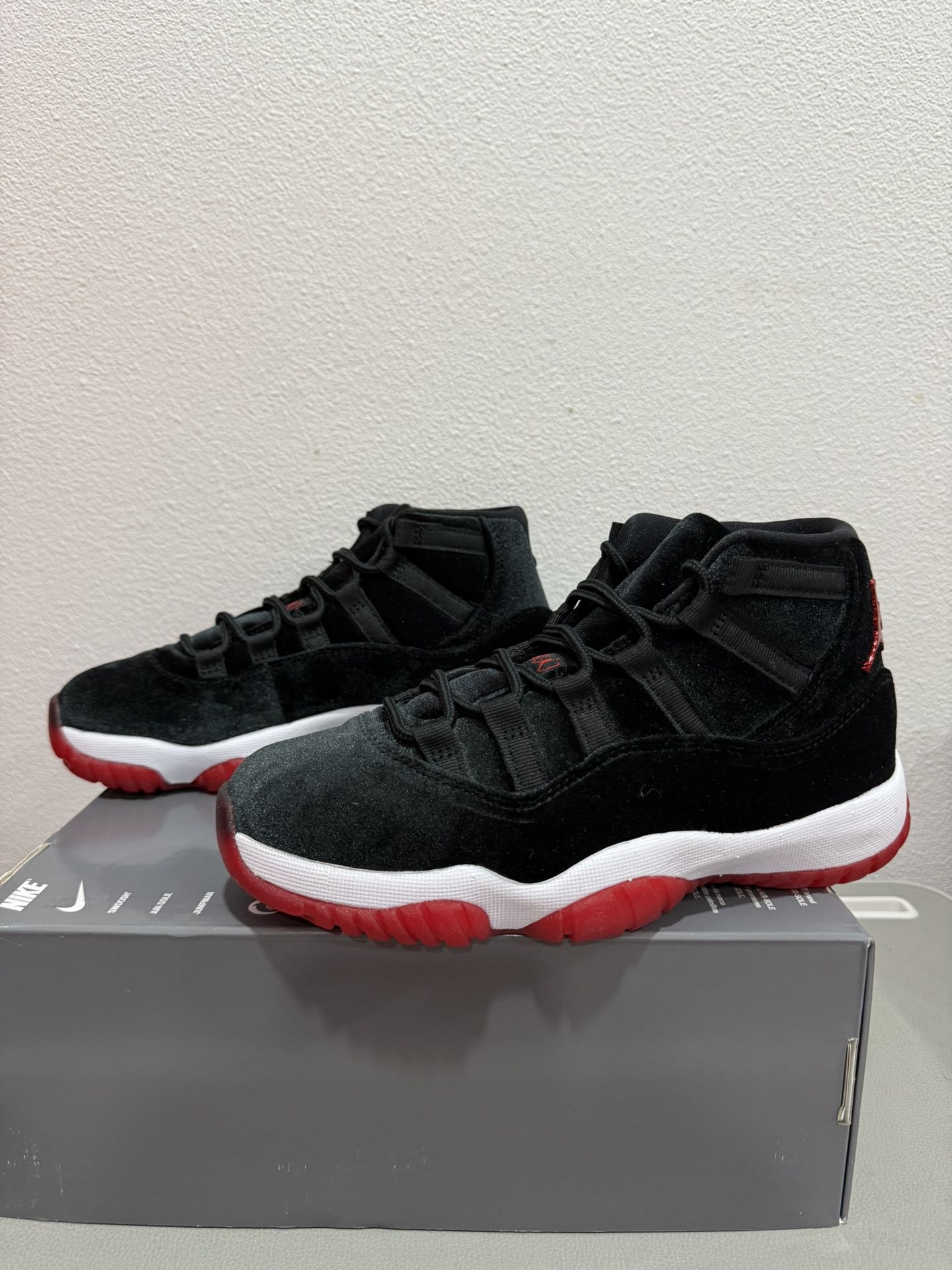 Nike Air Jordan 11 Retro shoe Bred Velvet DB5457 061