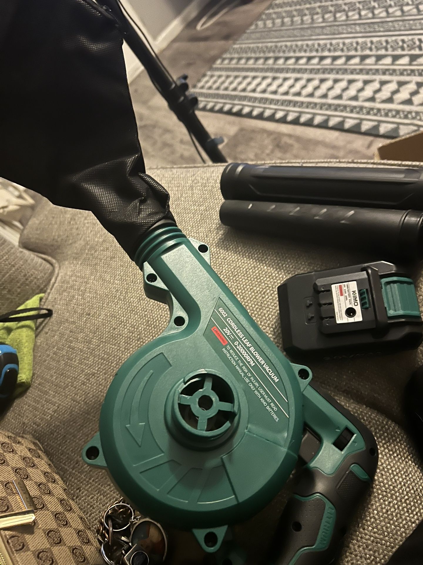 Small KIMO Cordless Leaf Blower & Vacuum