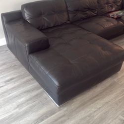 Black Leather Couch 