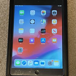 iPad Mini 2 32gb w/ Lifeproof Case