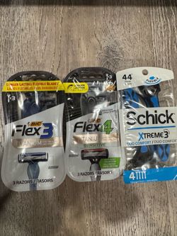 Brand new men’s bundle (3) for ($10)(Cash only)(price is firm)