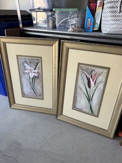 Glass framed wall art (2 set)