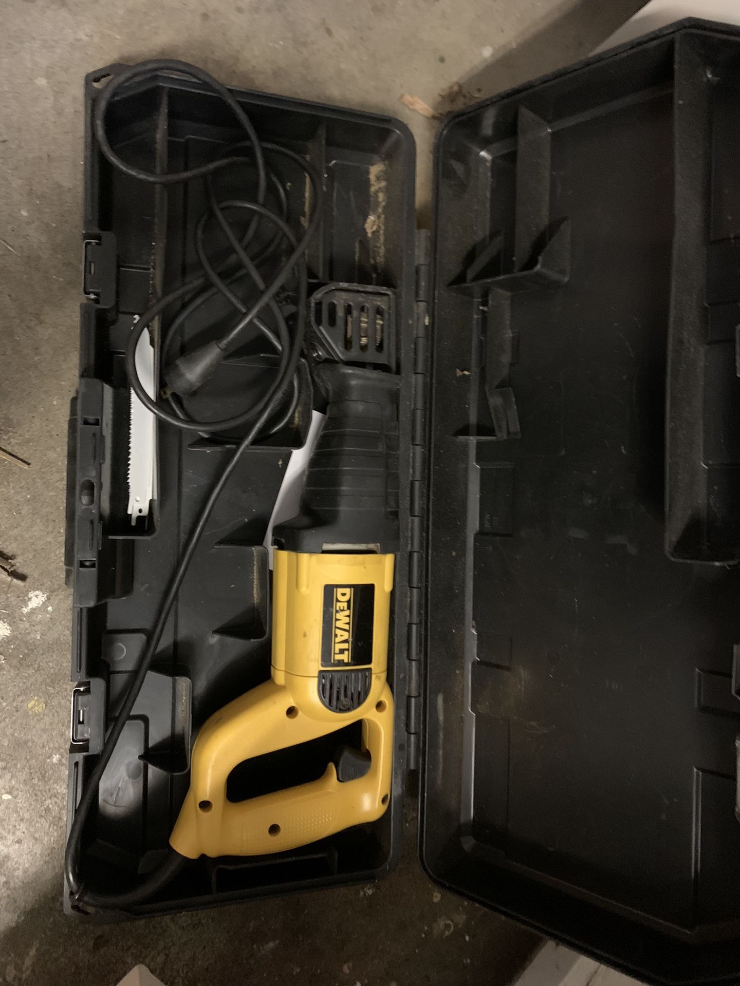 DeWalt Reciprocating Saw