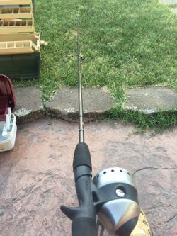Tebco fishing pole with nice tebco reel 5ft 6 inches long medium light action 2 piece