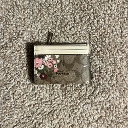 Coach Cardholder With Design.