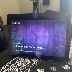 Amazon Echo Show (2nd Gen) review: Better in every way, and better ... The Amazon Echo Show (2nd Generation, released 2018) features a 10.1-inch HD