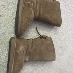 Youth Size 4- Bearpaw Boots