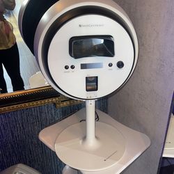 FACE DIAGNOSTIC MACHINE Skinceuticals