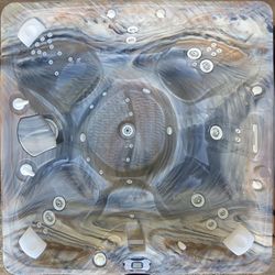 Beautiful & Large 6-Person 2016 Vita hot tub by Maax Spas for Sale