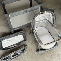 Graco Pack 'n Play Day2Dream Travel Bassinet Playard with Portable Bassinet and Diaper Changer