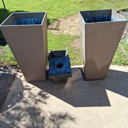 2 planters 28 inches tall