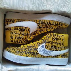 Nike.  Custom Neck Face NIKE Blazers