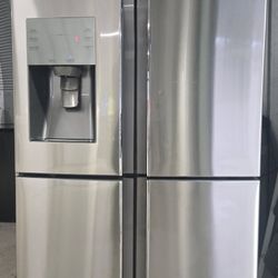 Samsung Stainless Steel Counter Depth 4-door French Door Refrigerator 