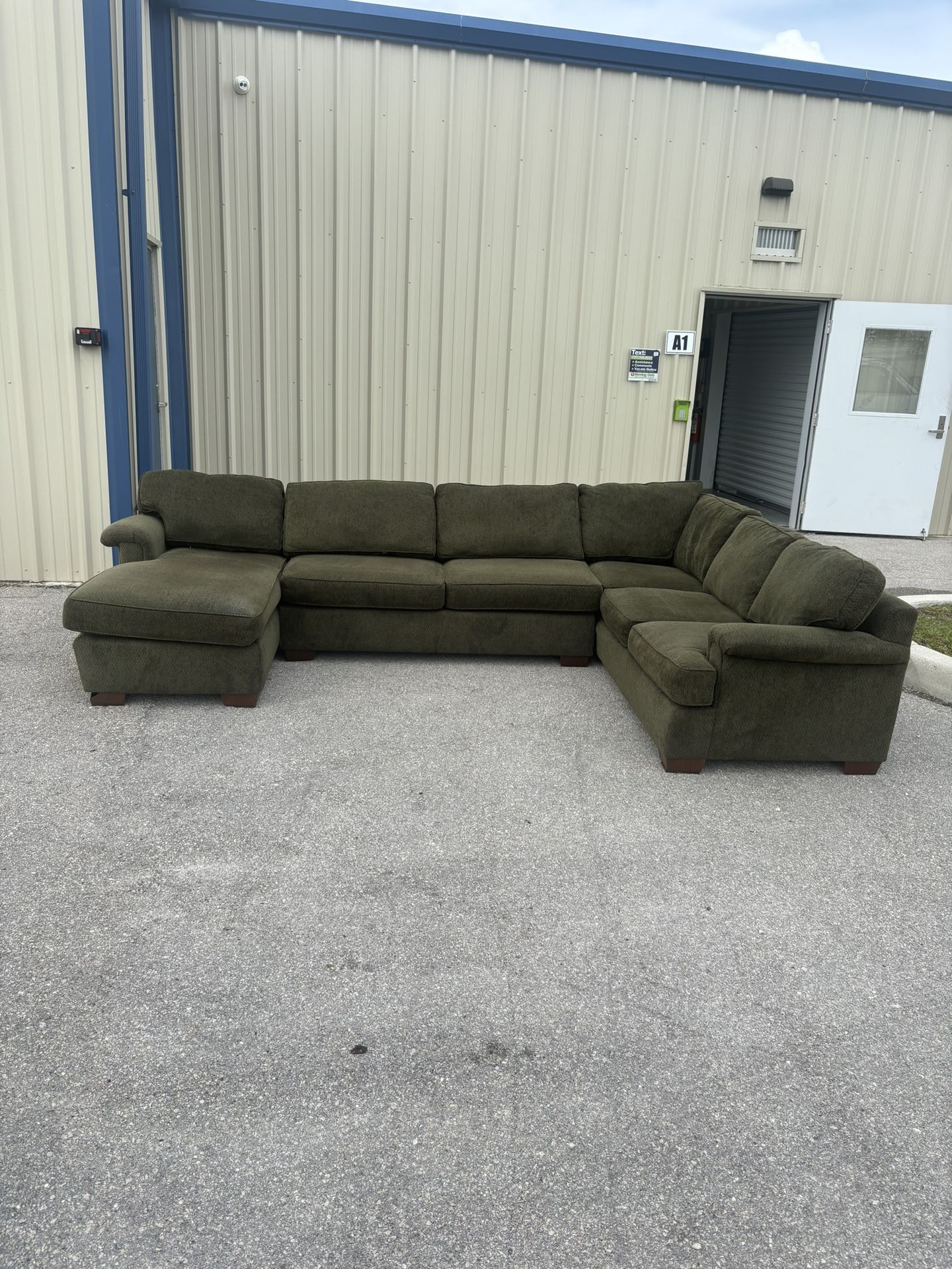 Bauhaus Green Sleeper Sectional