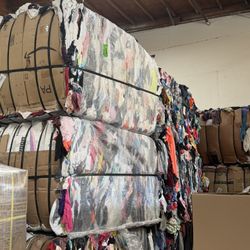 Mixed T-Shirt Bales – Wholesale – 40,000+ lbs Available
