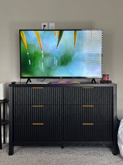 Dresser brand new
