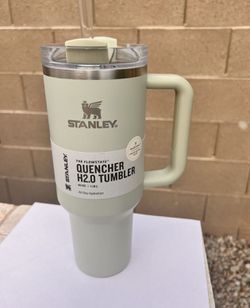 NEW Stanley Adventure Quencher Tumbler 40 Oz - CREAM** SOLD OUT**IN HAND