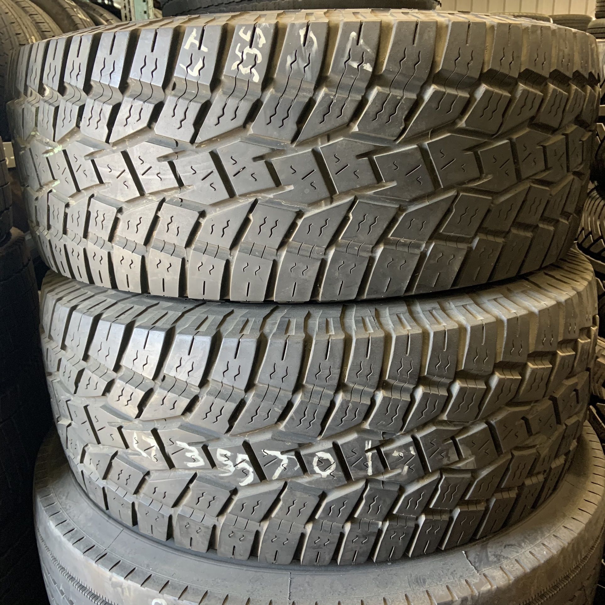 Toyo Open Country AT LT355/70R17